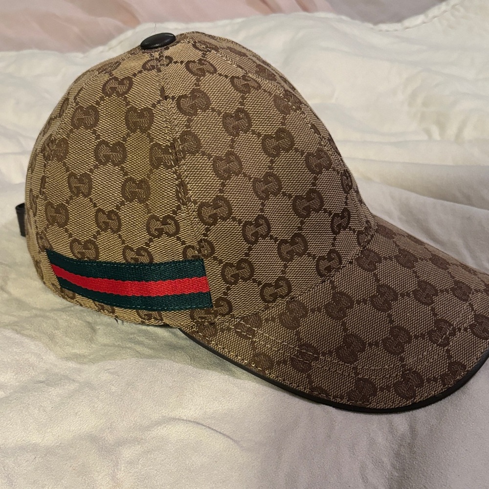 Gucci Tan Monogram Cap with Green and Red Stripe